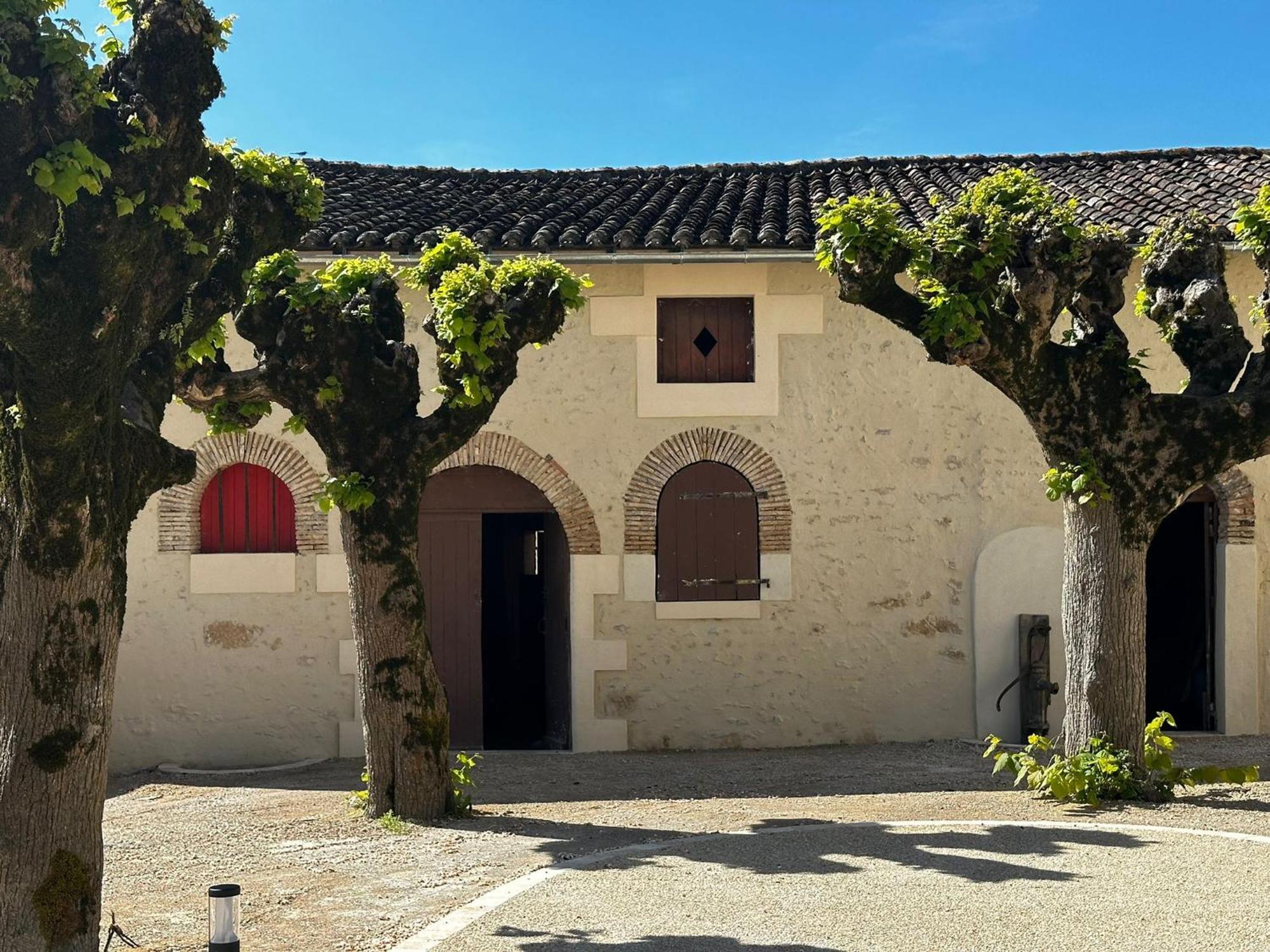 Domaine De L'Ecorcerie Hotell Fontaine-le-Comte Eksteriør bilde